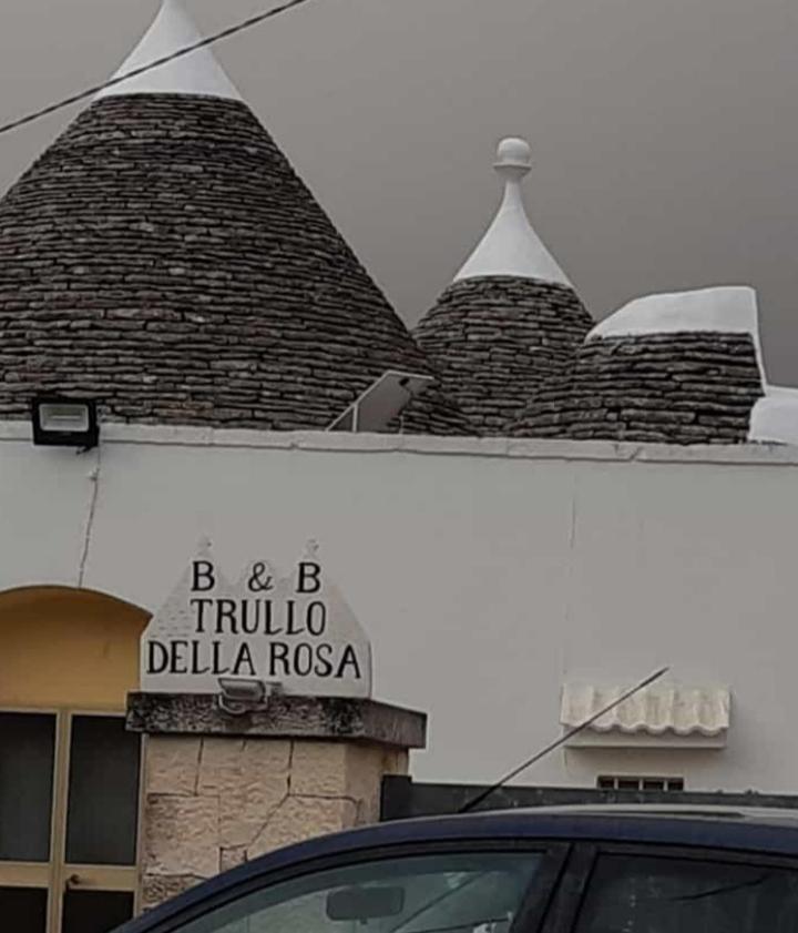 Вілла Trullo Della Rosa Мартіна-Франка Екстер'єр фото